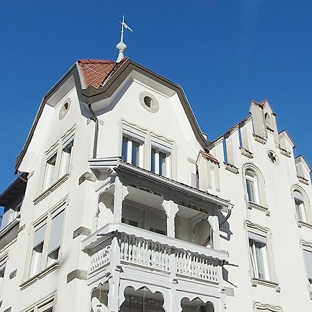 2 Zimmer Zentral-Ruhig Mit Flair Gertrud Schloessli St. Gallen Exterior foto